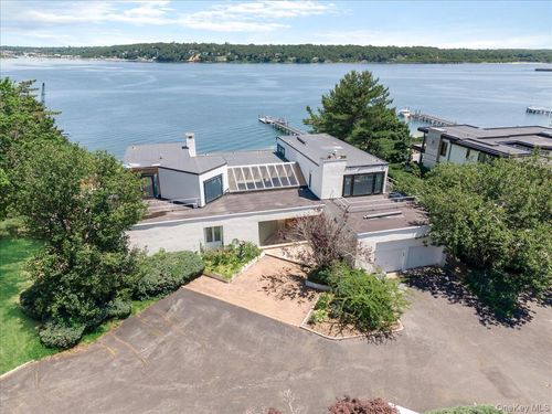 2 Todd Dr, Port Washington, NY, 11050-2622 | Card Image