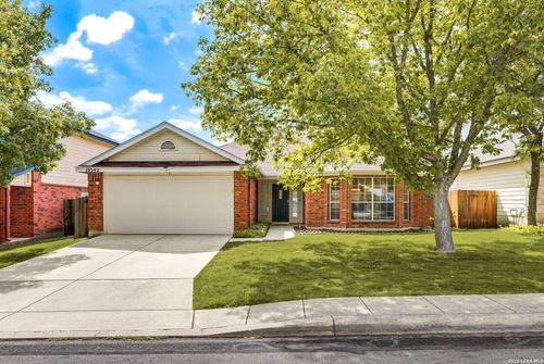 10542 Cat Mountain, San Antonio, TX, 78251 | Card Image