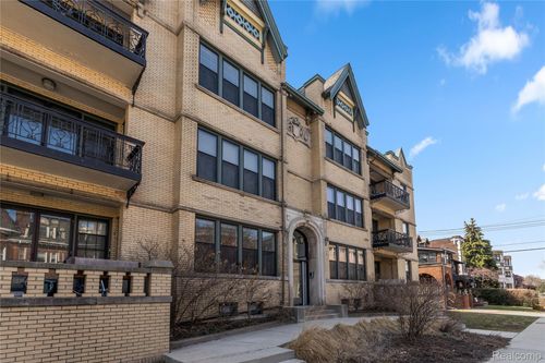 202-615 W Hancock St, Detroit, MI, 48201-1136 | Card Image