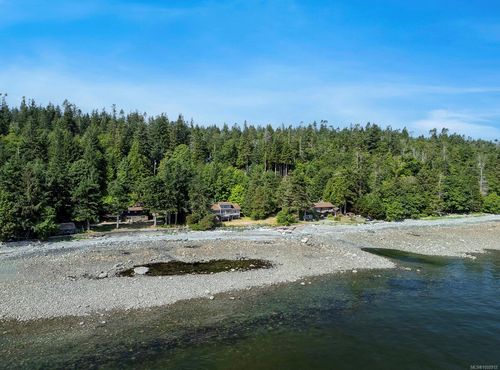 7884 Lenwood Rd, Merville, BC, V9J1V4 | Card Image