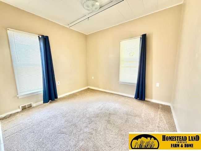 902 A St, House other with 3 bedrooms, 2 bathrooms and 1 parking in Fairbury NE | Image 14