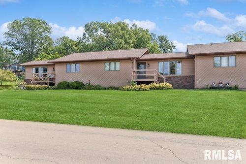 301 4th St, FULTON, IL, 61252-1602 | Card Image
