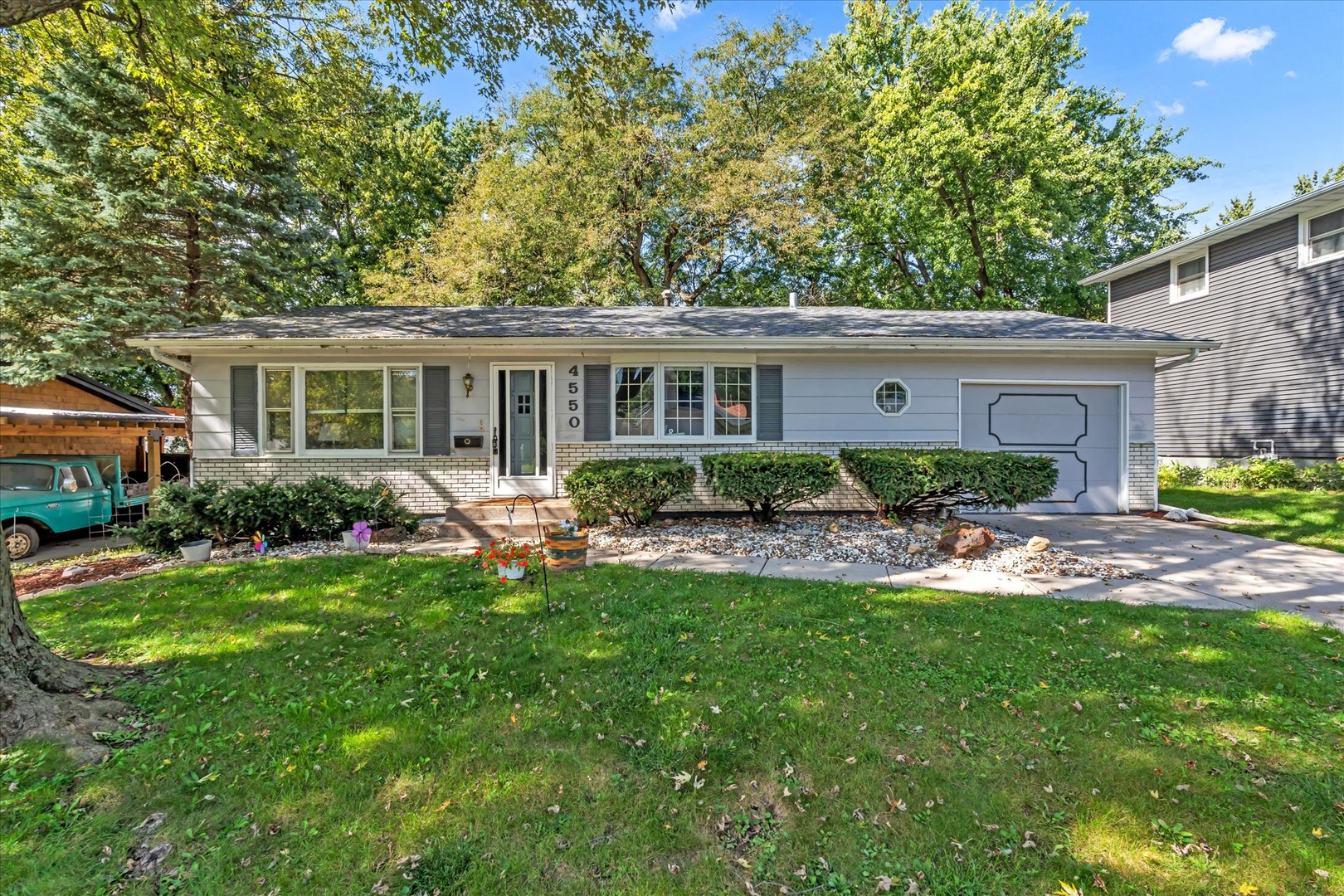 4550 Sheridan St, For Sale in Davenport - eXp Realty