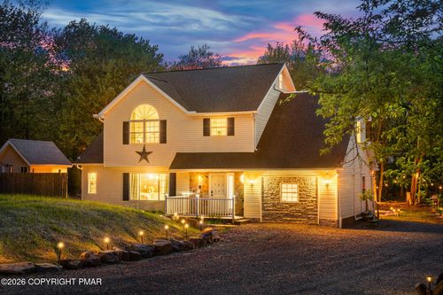 1143 Horizon Dr, Long Pond, PA, 18334-7787 | Card Image