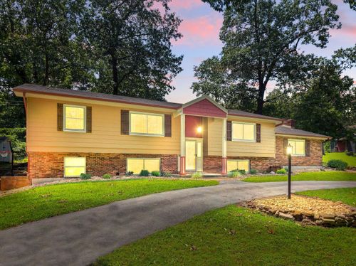 107 Oakwood Drive, Branson, MO, 65616 | Card Image