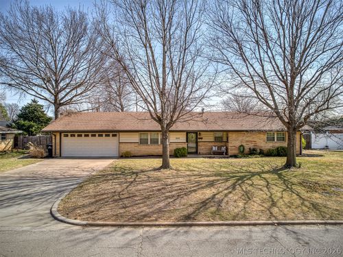 1616 Harned Dr, Bartlesville, OK, 74006-5703 | Card Image
