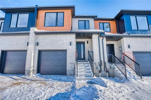 23 Becker St, Stratford, ON, N5A0L2 | Card Image