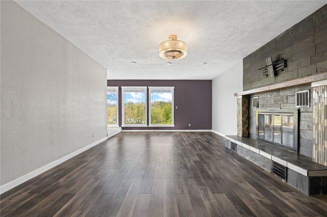 Living Room | Image 4