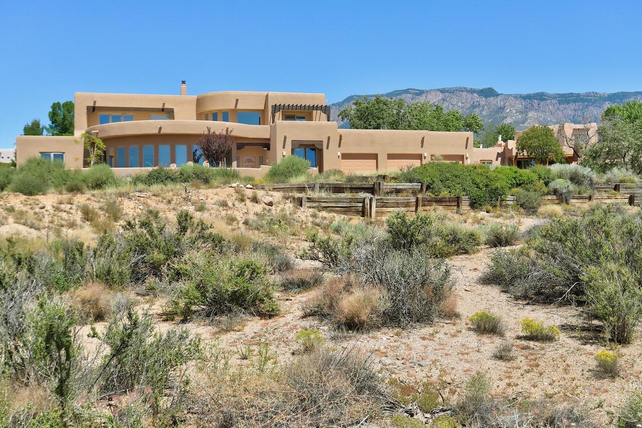Pino Ave, Albuquerque, NM 87122