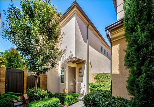 76 Painted Trellis, Irvine, CA, 92620 | Card Image