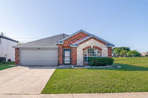 7302 Armstrong Ln, Rowlett, TX, 75089-3054 | Card Image
