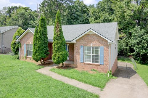 341 Brook Mead Dr, Clarksville, TN, 37042-5267 | Card Image