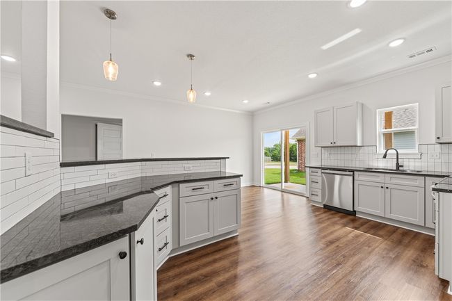 2 Wendike Ln, House other with 2 bedrooms, 2 bathrooms and null parking in Bella Vista AR | Image 7