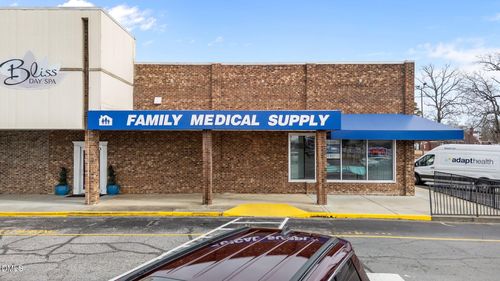 1120 W Broad St, Dunn, NC, 28334-4605 | Card Image