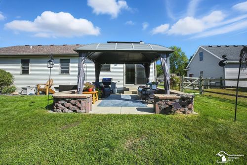 1087 Eagle Ln, Temperance, MI, 48182-9114 | Card Image