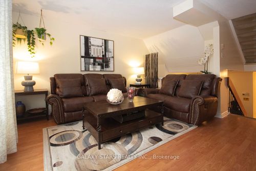 59-10 Rodda Blvd, Scarborough, ON, M1E2Z6 | Card Image