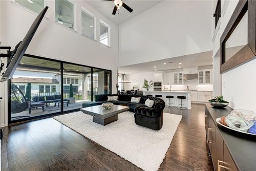 5028 Olimpico Way, Leander, TX, 78641-5768 | Card Image
