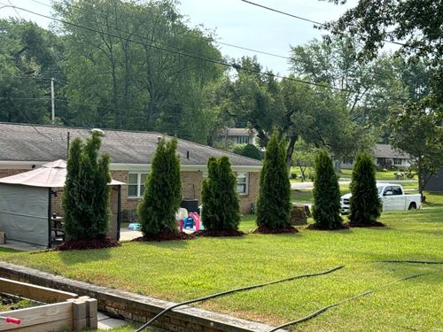 2 Pin Oak Dr, Vincennes, IN, 47591-5940 | Card Image