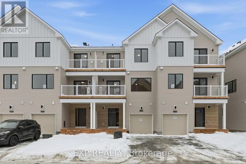 605 Bee Pollen Way, Ottawa, ON, K2W0N9 | Card Image