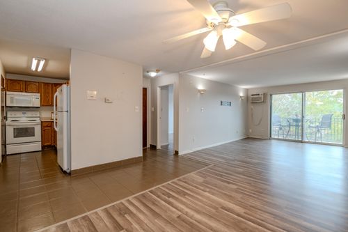 unit-14-5 Silvestri Cir, Derry, NH, 03038-1336 | Card Image