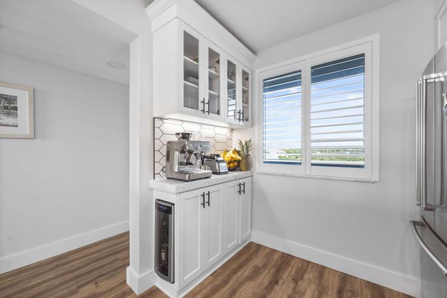 404 - 201 S Seas 404 Drive, Condo with 2 bedrooms, 2 bathrooms and null parking in Jupiter FL | Image 9