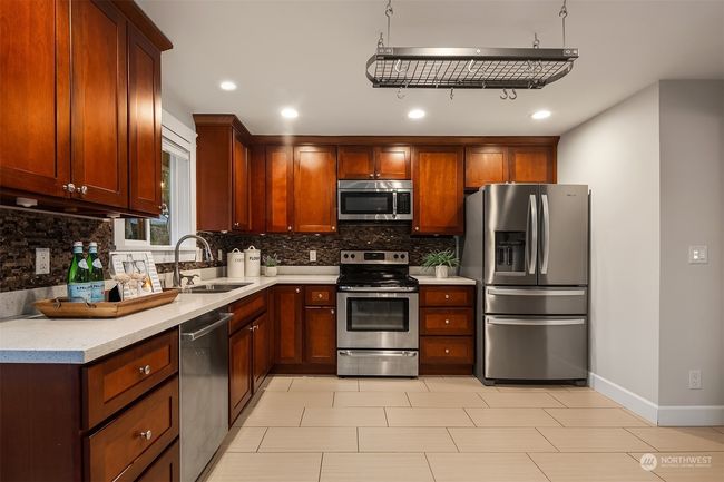 828 2 Nd Ave, House other with 3 bedrooms, 2 bathrooms and 1 parking in Kirkland WA | Image 10