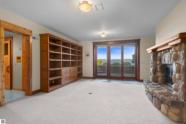 12305 3 Rd St, House other with 5 bedrooms, 4 bathrooms and null parking in Kewadin MI | Image 36