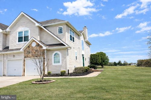 8 Saint Andrews Ct, WESTAMPTON, NJ, 08060-4721 | Card Image