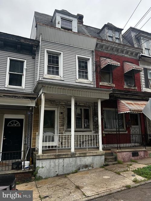 532 E Norwegian St, POTTSVILLE, PA, 17901-3712 | Card Image