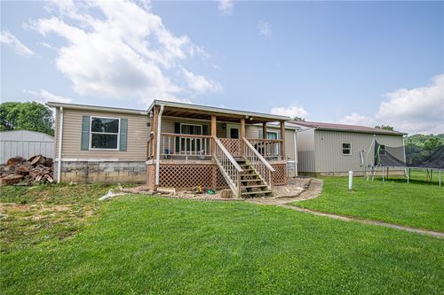 410 Davistown Rd, Mount Morris, PA, 15349-1370 | Card Image