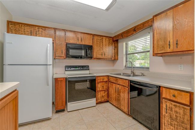 2244 E Florence Ave, House other with 3 bedrooms, 2 bathrooms and null parking in Deland FL | Image 6