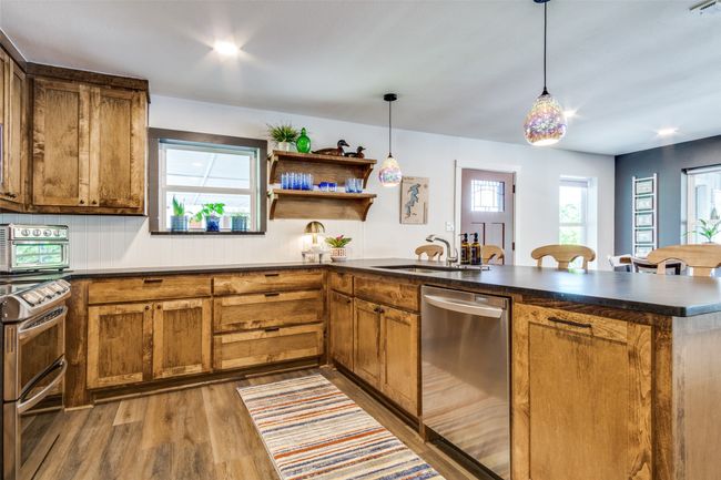 170 Cherokee Trl, House other with 3 bedrooms, 3 bathrooms and null parking in Nocona TX | Image 14