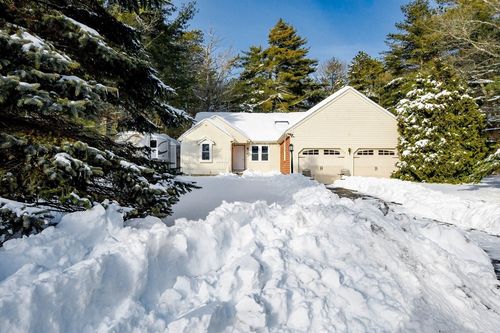 24 Heather Hill Rd, Bourne, MA, 02532-2235 | Card Image
