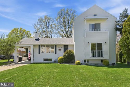 2209 Rollins Dr, ALEXANDRIA, VA, 22307-1517 | Card Image