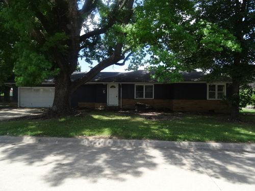 1202 Davis Ave, Springdale, AR, 72764-3118 | Card Image
