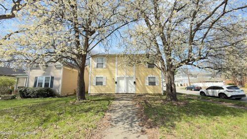 729 E Court Ave, Jeffersonville, IN, 47130-3907 | Card Image