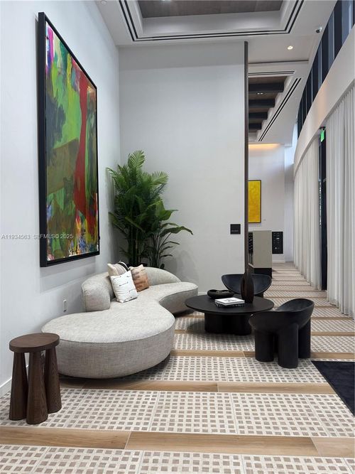 apt-501-225 N Miami Ave, Miami, FL, 33128-1973 | Card Image