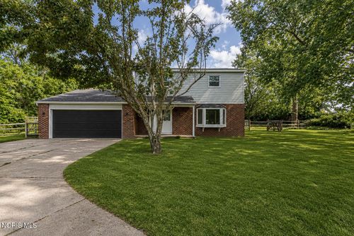 14590 Liberty Hi Rd, Bowling Green, OH, 43402-9703 | Card Image