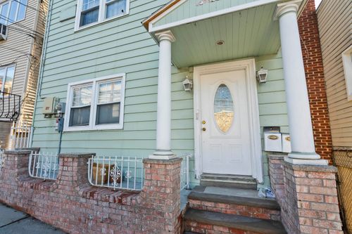 1-1225 Hillside Pl, North Bergen, NJ, 07047-2733 | Card Image