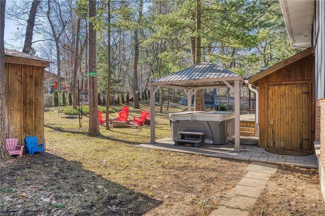 10007 Port Franks Rd, House other with 5 bedrooms, 2 bathrooms and 4 parking in Port Franks ON | Image 36