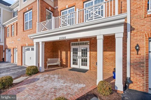apt-103-21025 Rocky Knoll Sq, ASHBURN, VA, 20147-5712 | Card Image