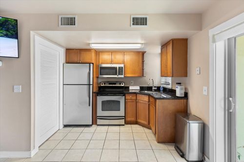 apt-104c-201 Coppitt Rd, Key West, FL, 33040-5435 | Card Image