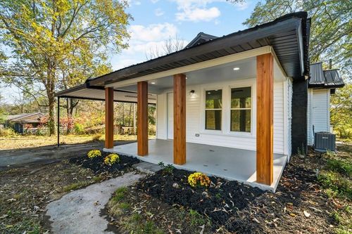 1070 Dawnville Rd Ne, DALTON, GA, 30721-8849 | Card Image