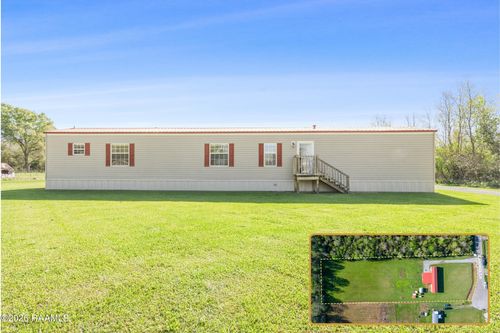 15703 Candice Ln, Abbeville, LA, 70510-9013 | Card Image