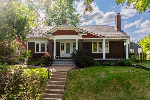 2516 Middle Rd, Davenport, IA, 52803-3640 | Card Image