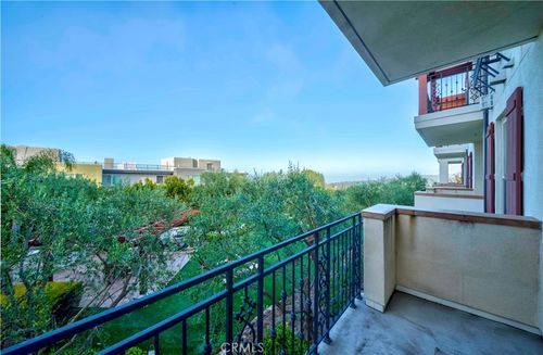 104-28220 Highridge Rd, Rolling Hills Estates, CA, 90275-3404 | Card Image