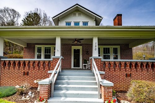 150 Wm Hardy Mast Road, Sugar Grove, NC, 28679 | Card Image