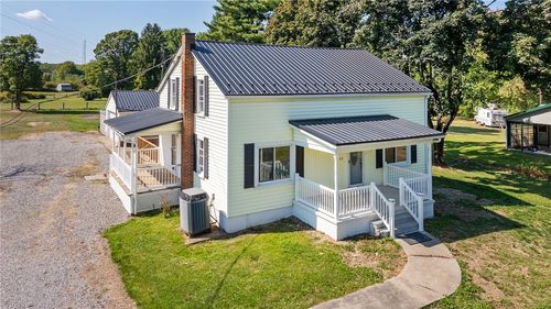 48 Kinsman Rd, Greenville, PA, 16125-8609 | Card Image