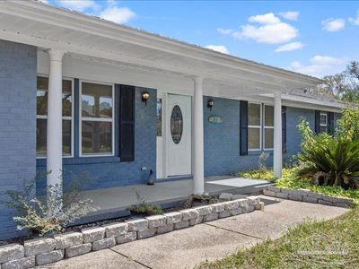 318 N 57th Ave, House other with 3 bedrooms, 2 bathrooms and 2 parking in Pensacola FL | Image 2