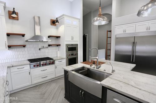 1084 W Enfield Pl, Chandler, AZ, 85286-6316 | Card Image